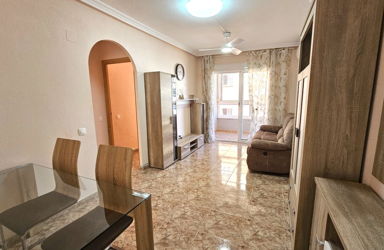 Resale - Apartment -
Torrevieja - Costa Blanca