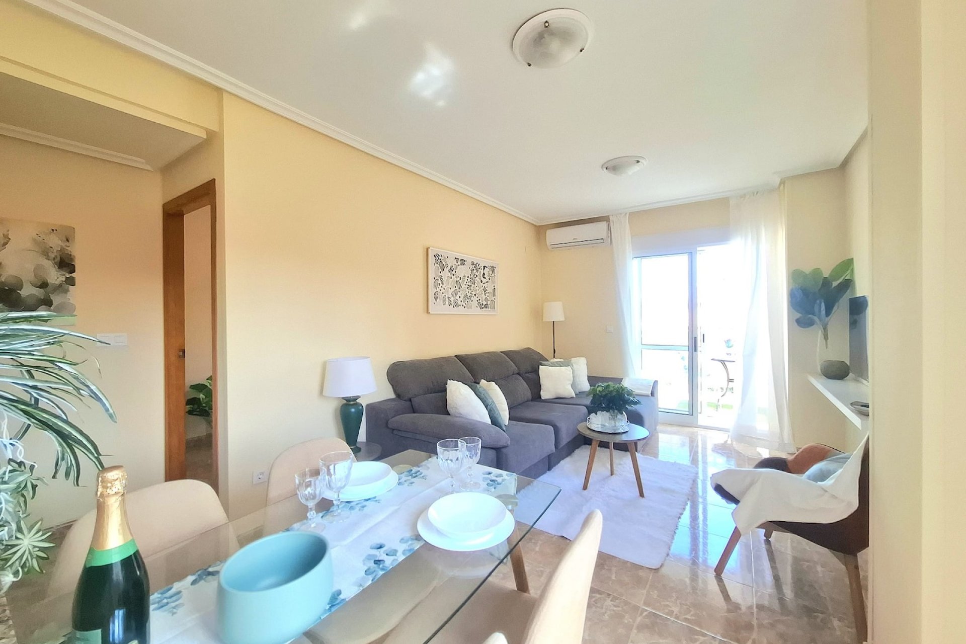 Resale - Apartment -
Torrevieja - Costa Blanca