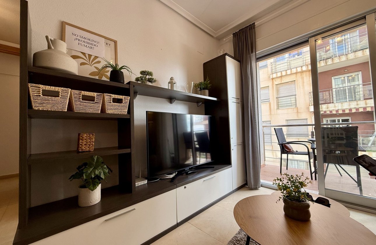 Resale - Apartment -
Torrevieja - Costa Blanca