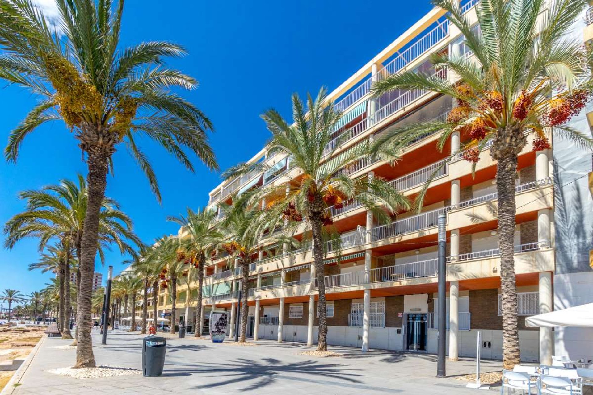 Resale - Apartment -
Torrevieja - Costa Blanca