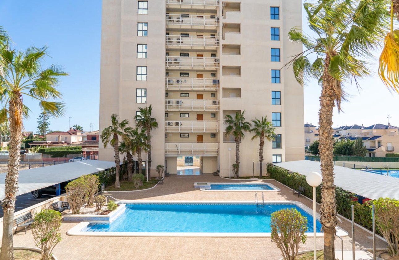 Resale - Apartment -
Torrevieja - Costa Blanca