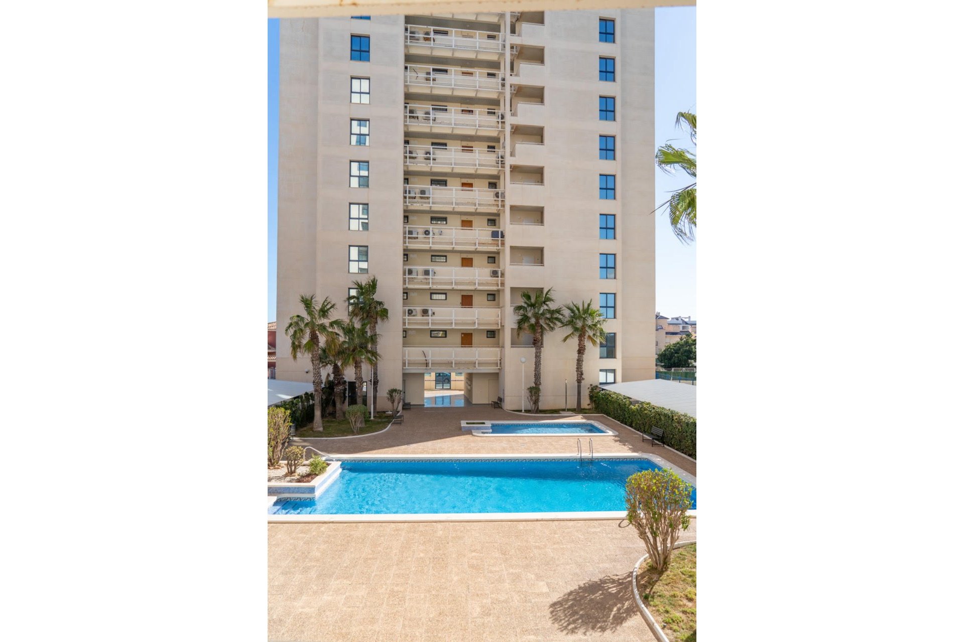 Resale - Apartment -
Torrevieja - Costa Blanca