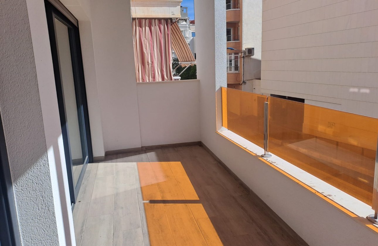 Resale - Apartment -
Torrevieja - Costa Blanca