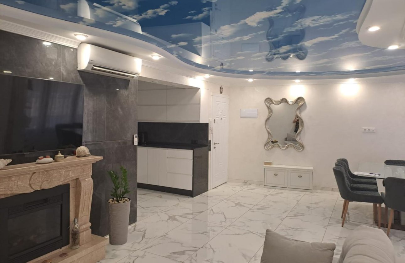 Resale - Apartment -
Torrevieja - Costa Blanca