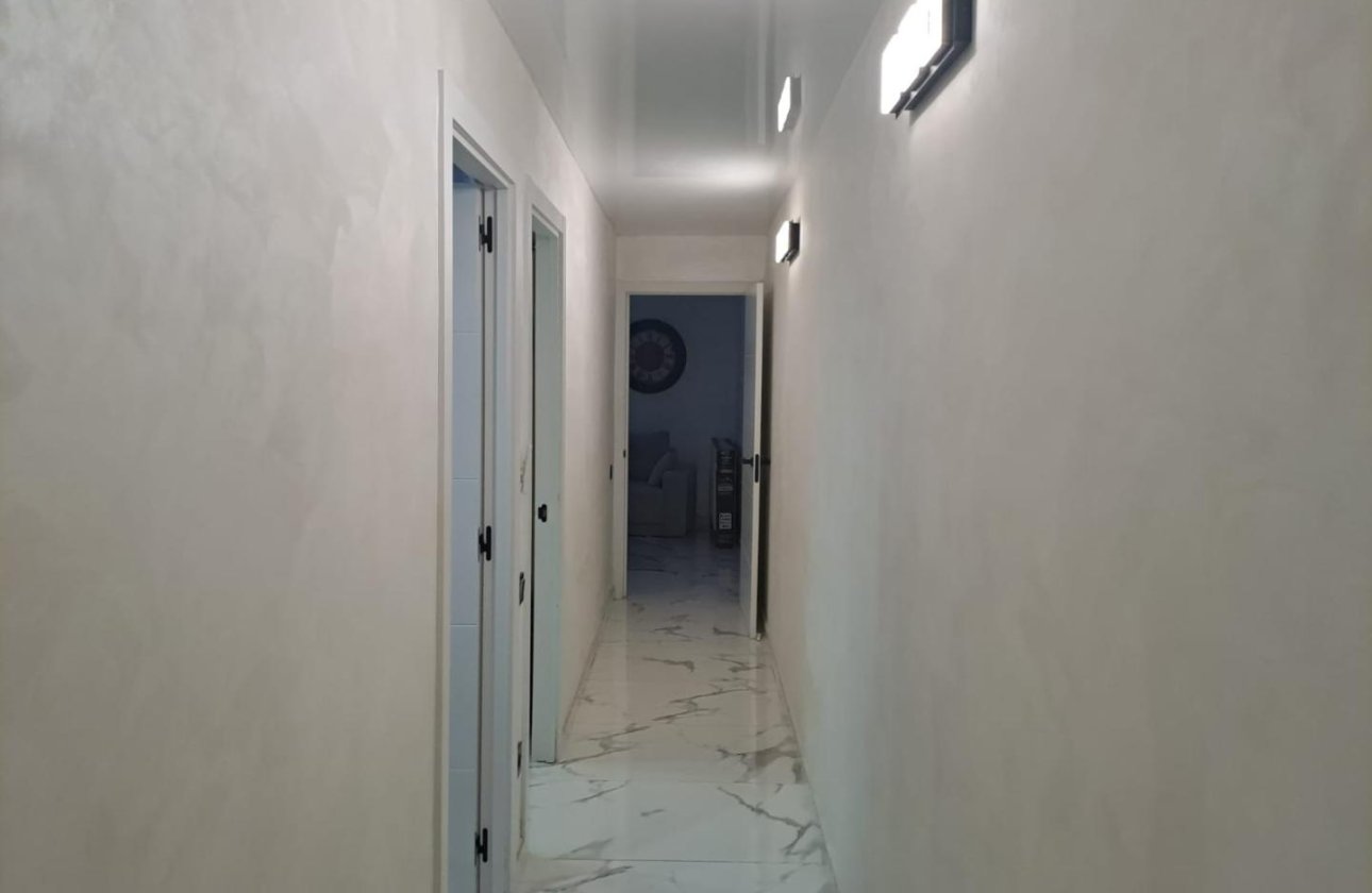 Resale - Apartment -
Torrevieja - Costa Blanca