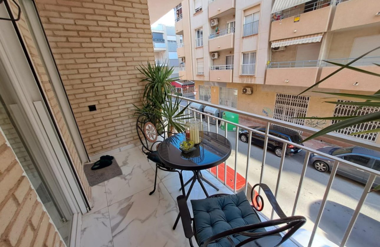 Resale - Apartment -
Torrevieja - Costa Blanca