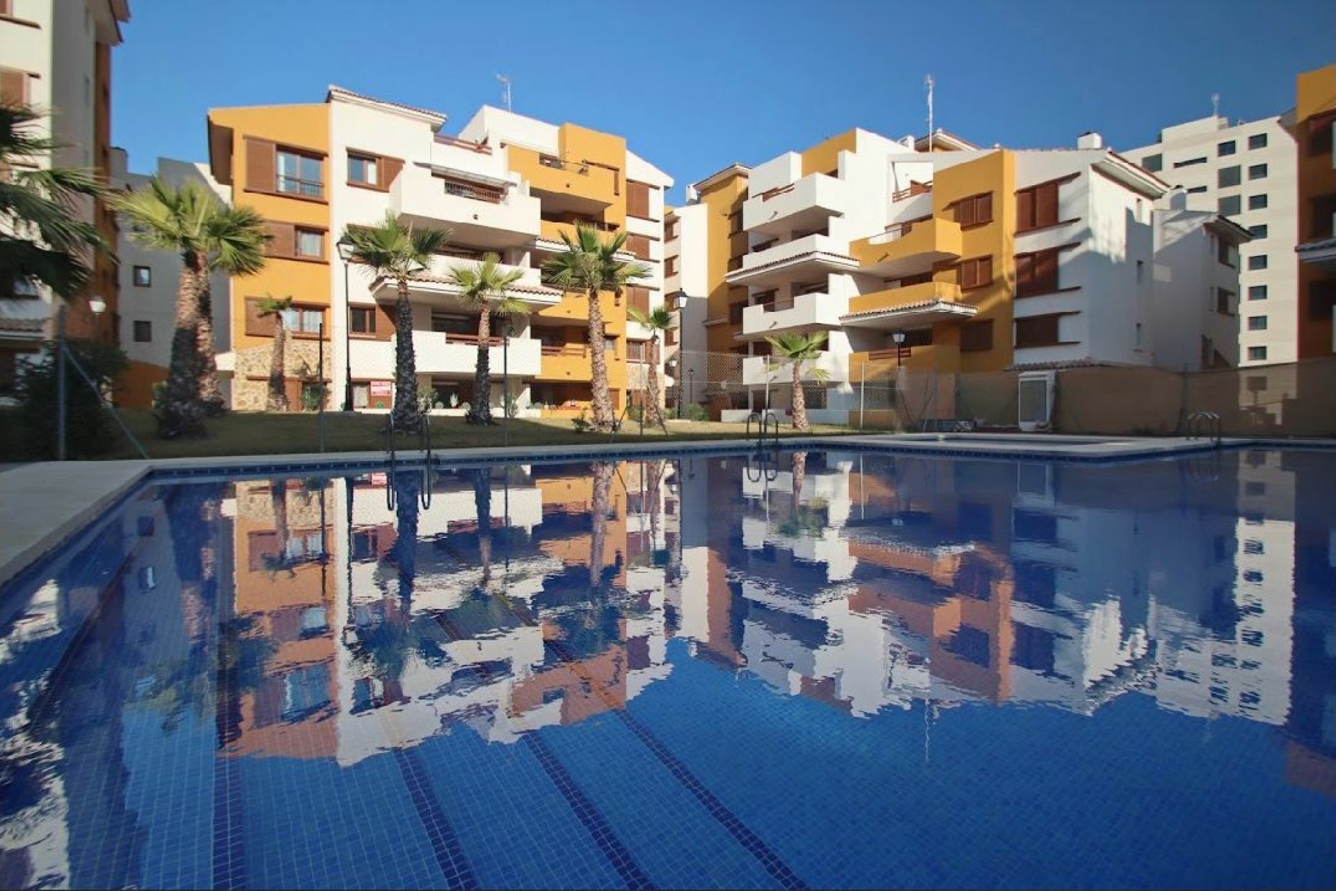 Resale - Apartment -
Torrevieja - Costa Blanca