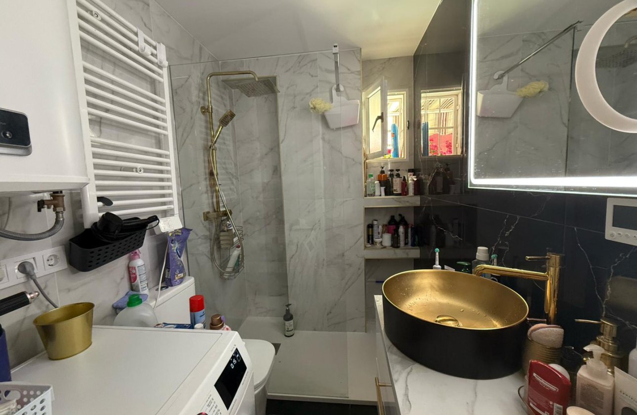 Resale - Apartment -
Torrevieja - Costa Blanca