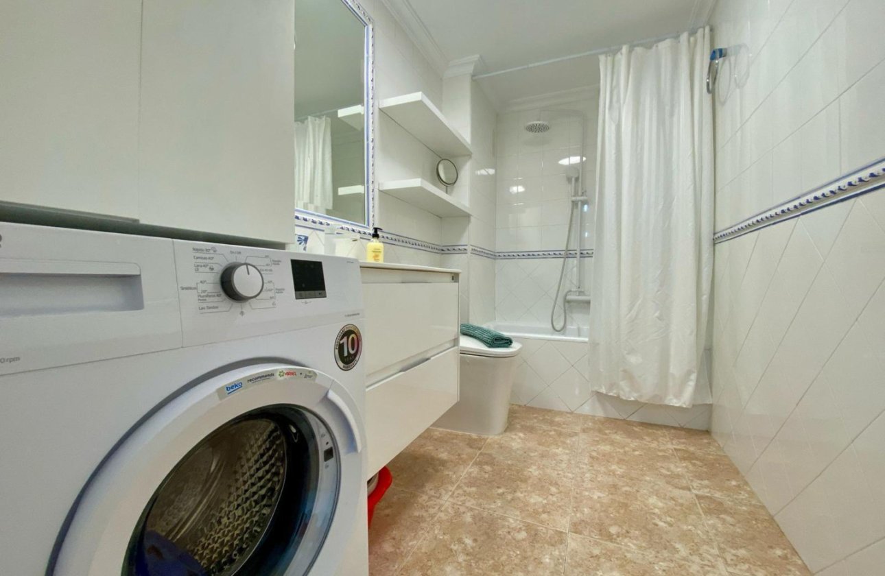 Resale - Apartment -
Torrevieja - Costa Blanca