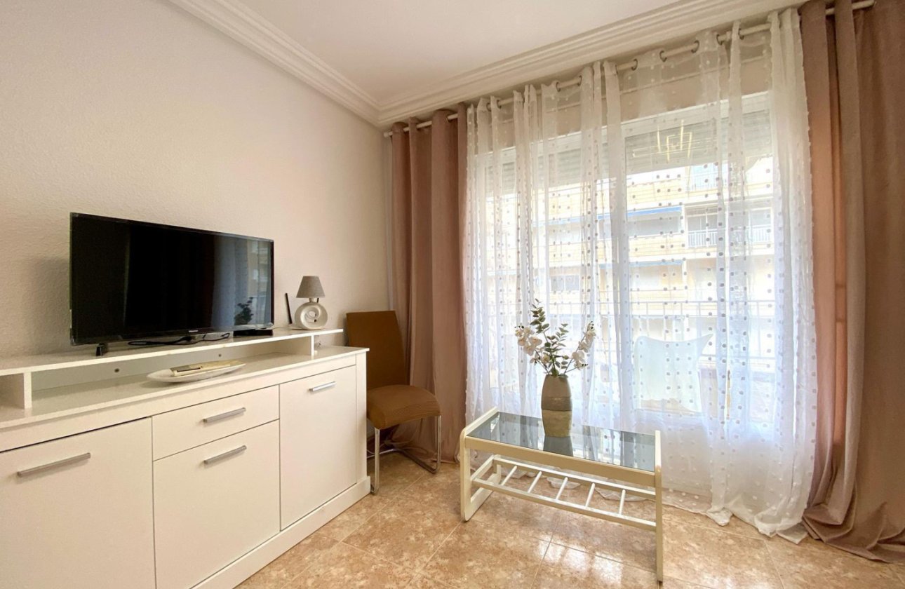 Resale - Apartment -
Torrevieja - Costa Blanca