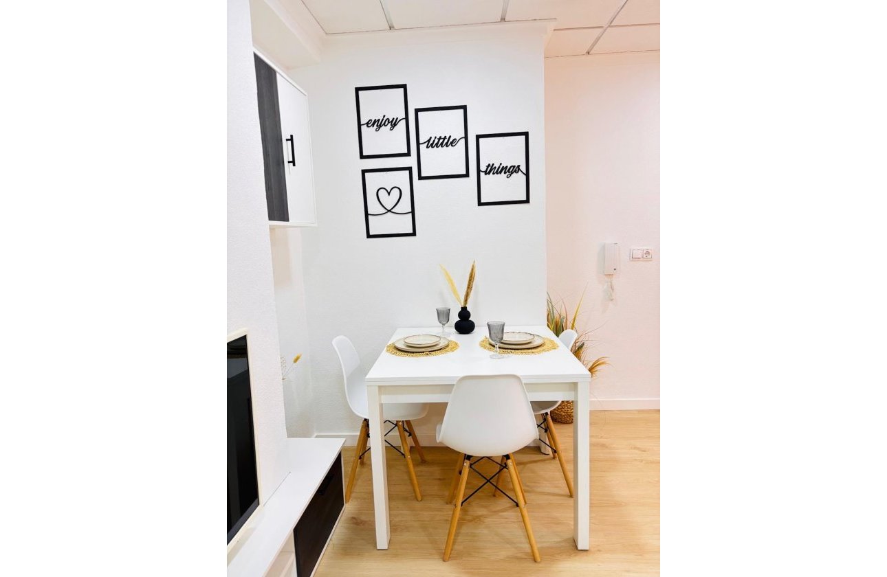 Resale - Apartment -
Torrevieja - Costa Blanca