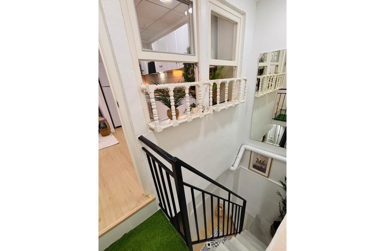 Resale - Apartment -
Torrevieja - Costa Blanca