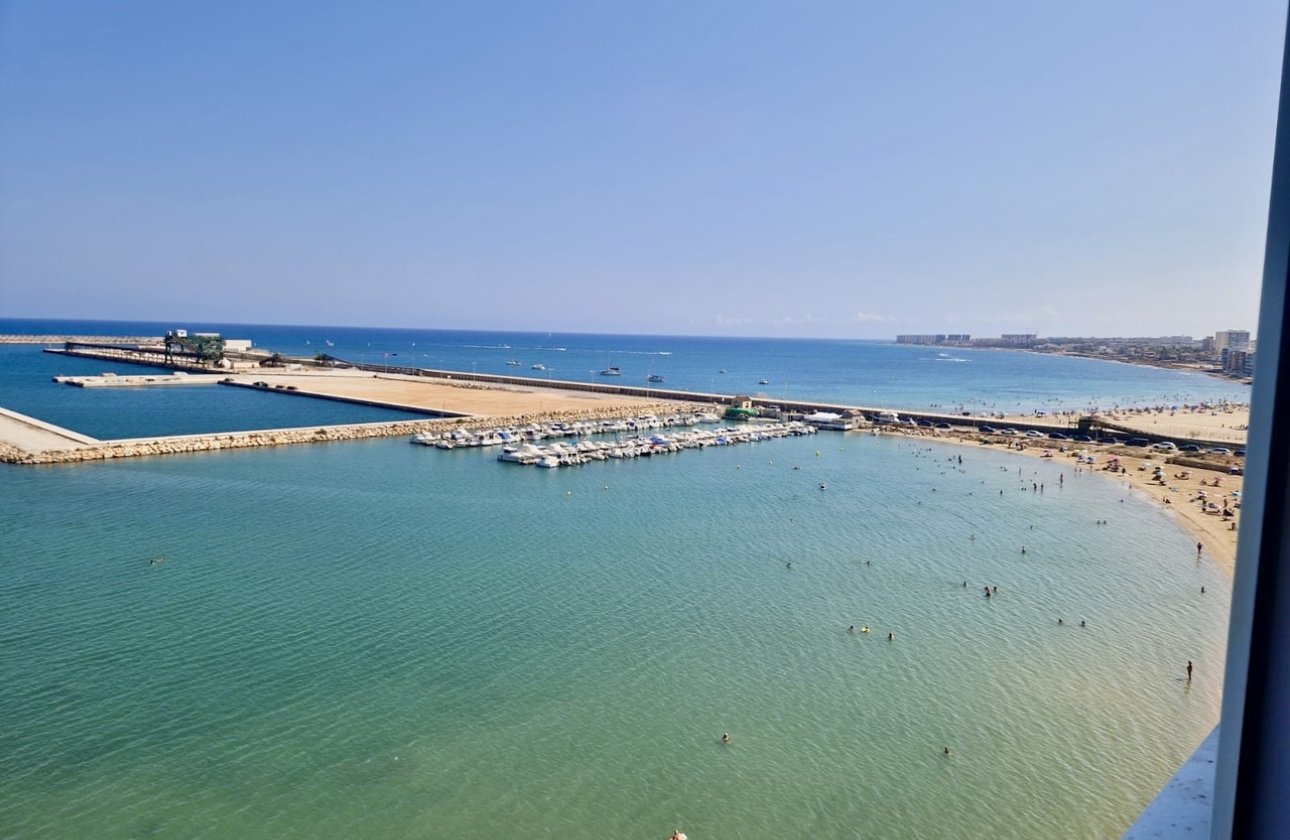 Resale - Apartment -
Torrevieja - Costa Blanca