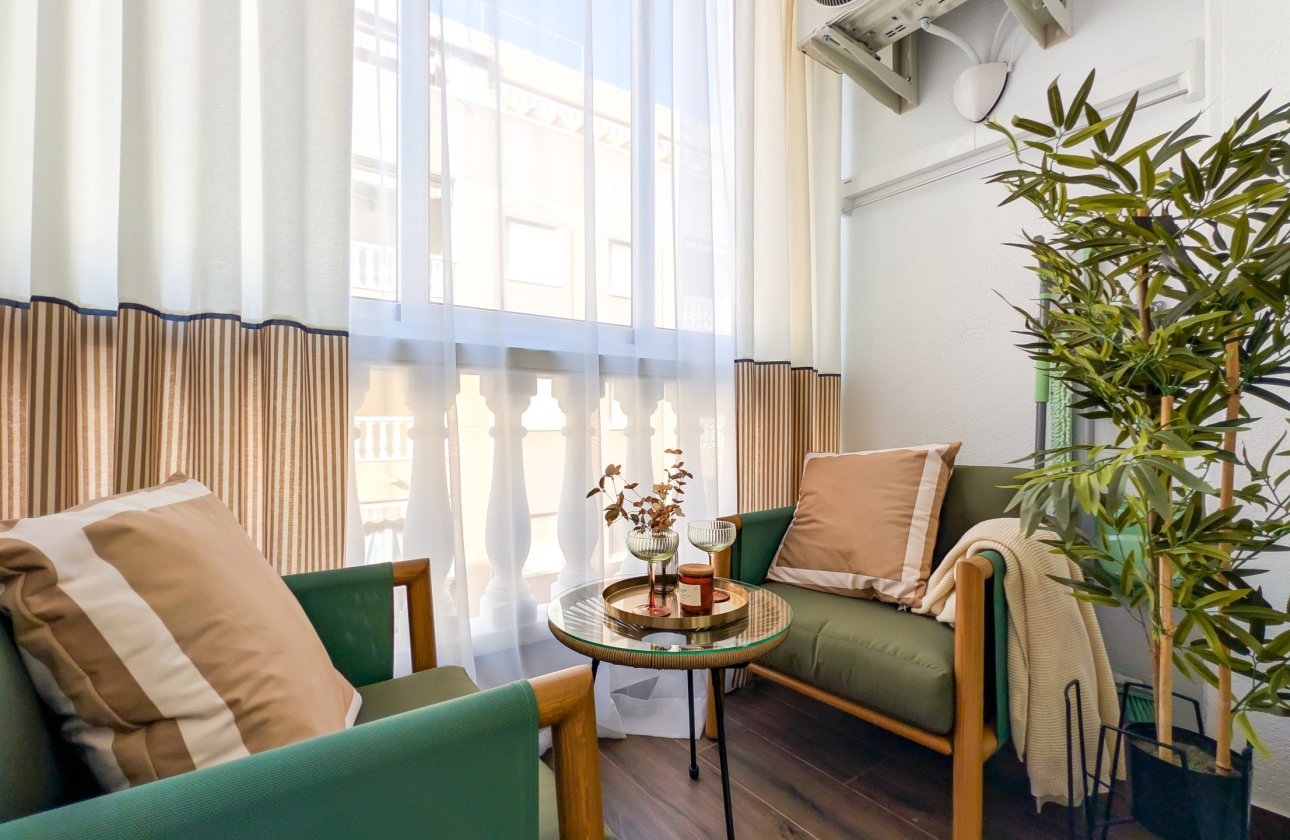 Resale - Apartment -
Torrevieja - Costa Blanca