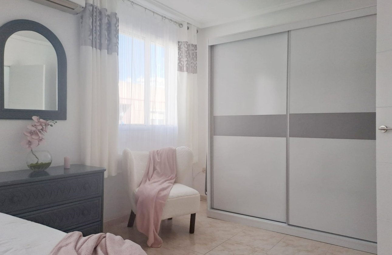 Resale - Apartment -
Torrevieja - Costa Blanca