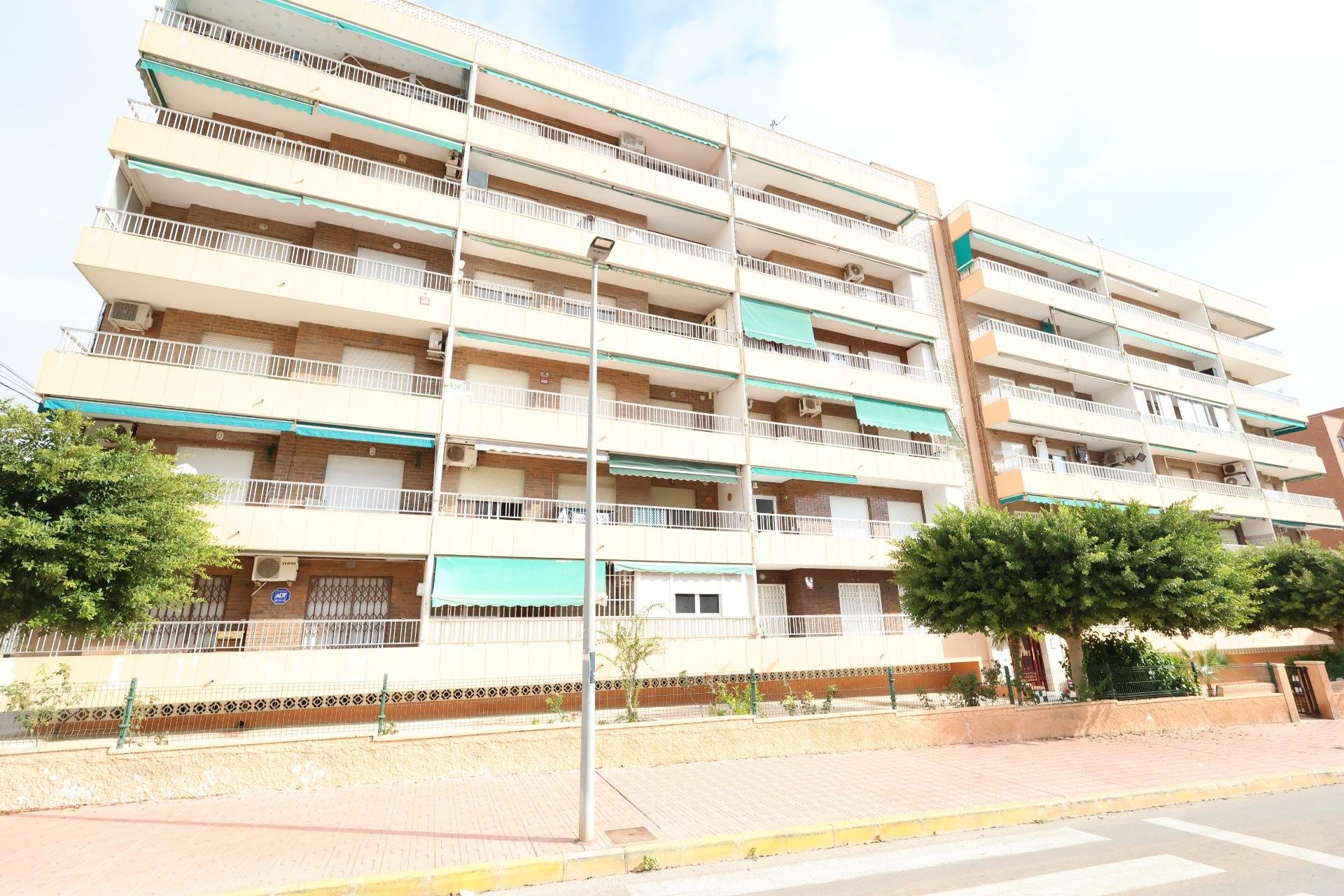 Resale - Apartment -
Torrevieja - Costa Blanca