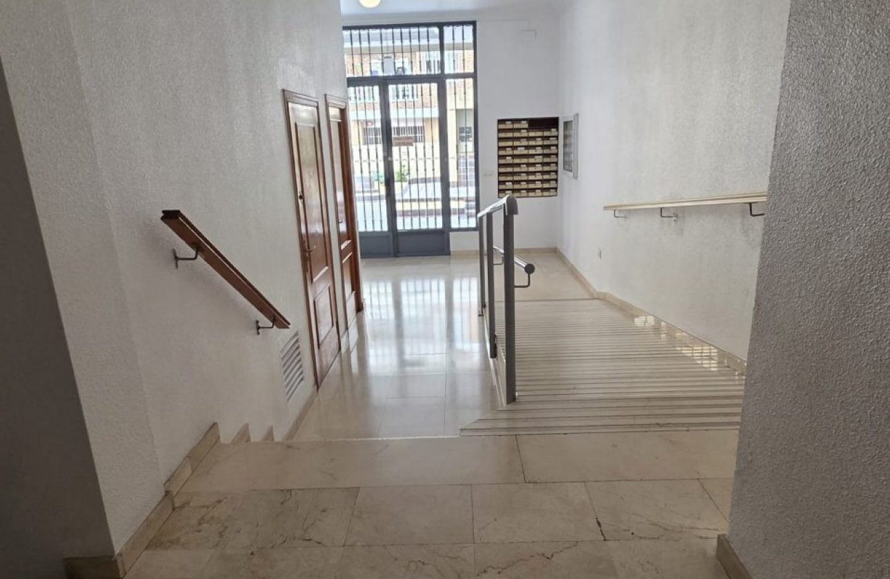 Resale - Apartment -
Torrevieja - Costa Blanca