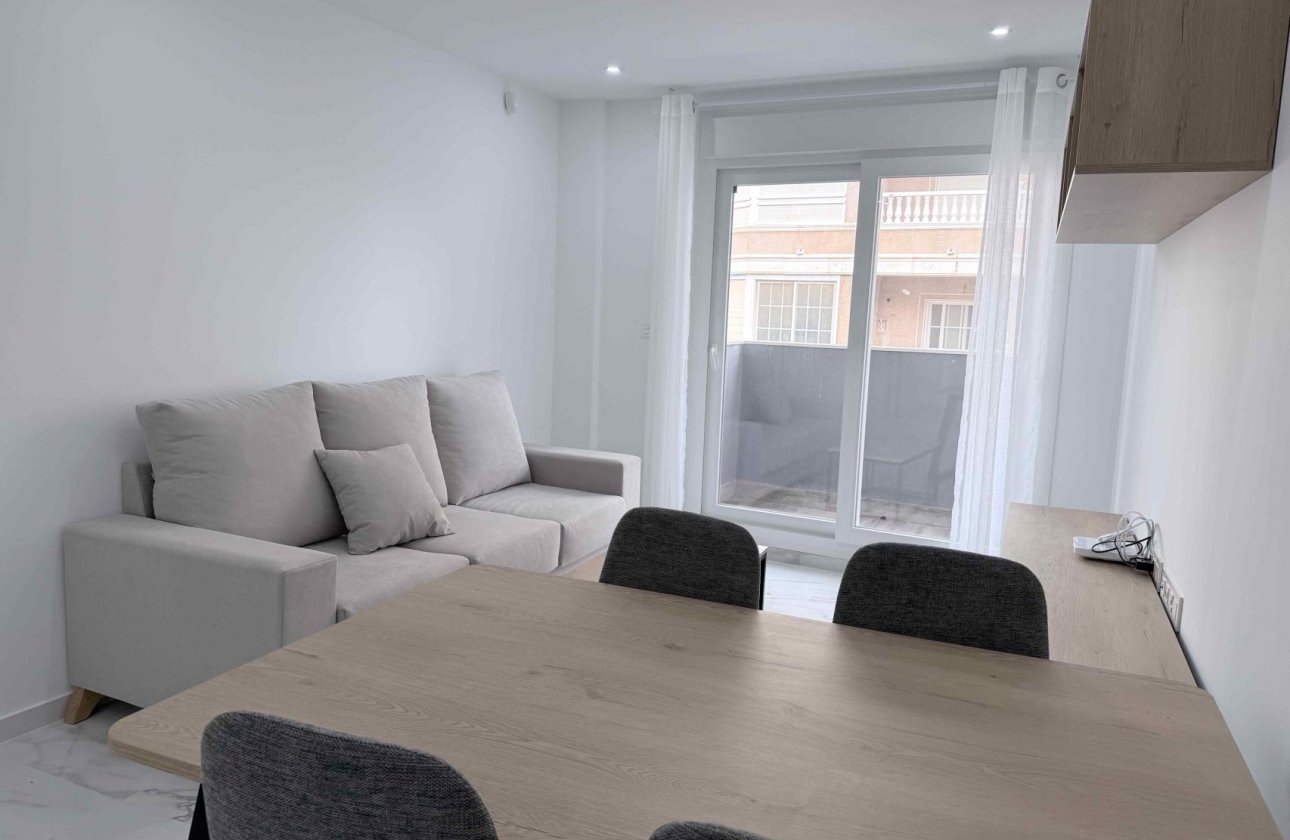 Resale - Apartment -
Torrevieja - Costa Blanca