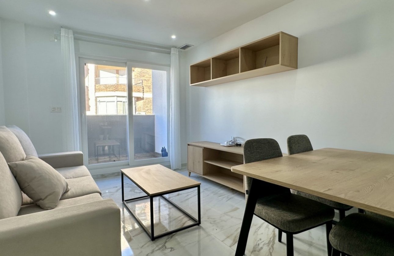 Resale - Apartment -
Torrevieja - Costa Blanca