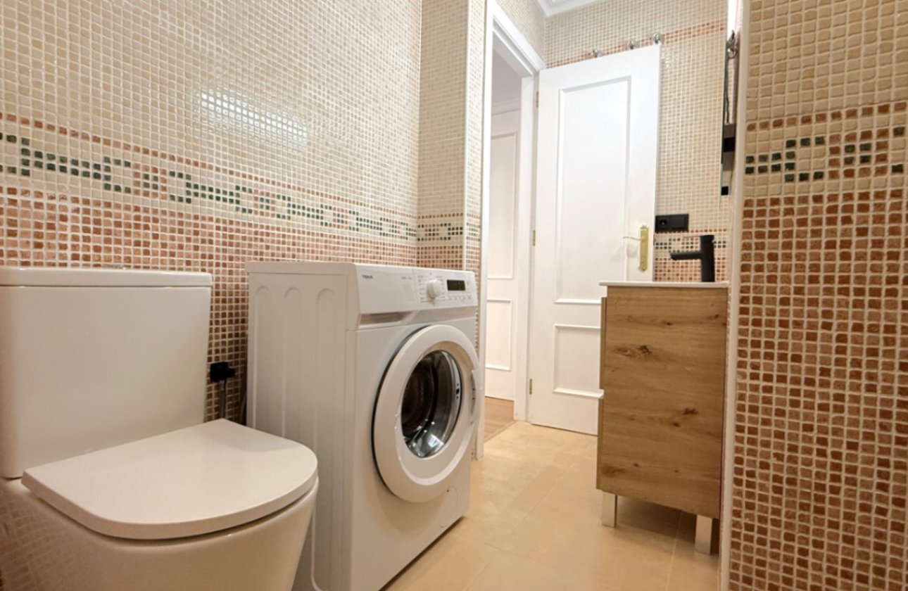 Resale - Apartment -
Torrevieja - Costa Blanca