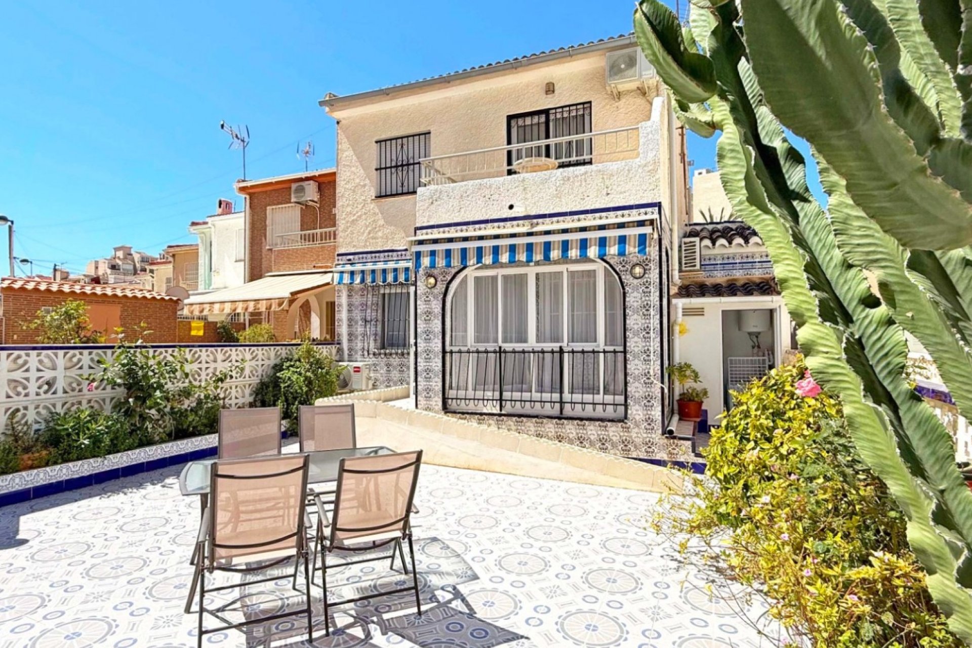 Resale - Apartment -
Torrevieja - Costa Blanca
