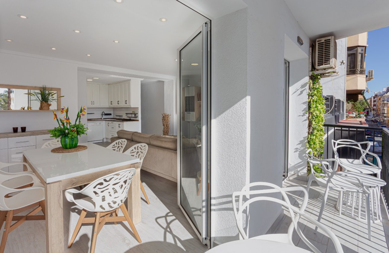 Resale - Apartment -
Torrevieja - Costa Blanca