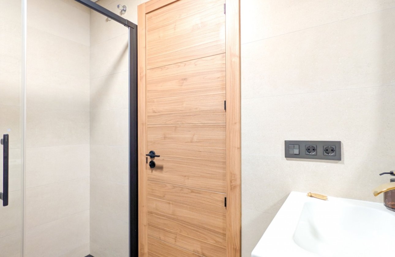 Resale - Apartment -
Torrevieja - Costa Blanca