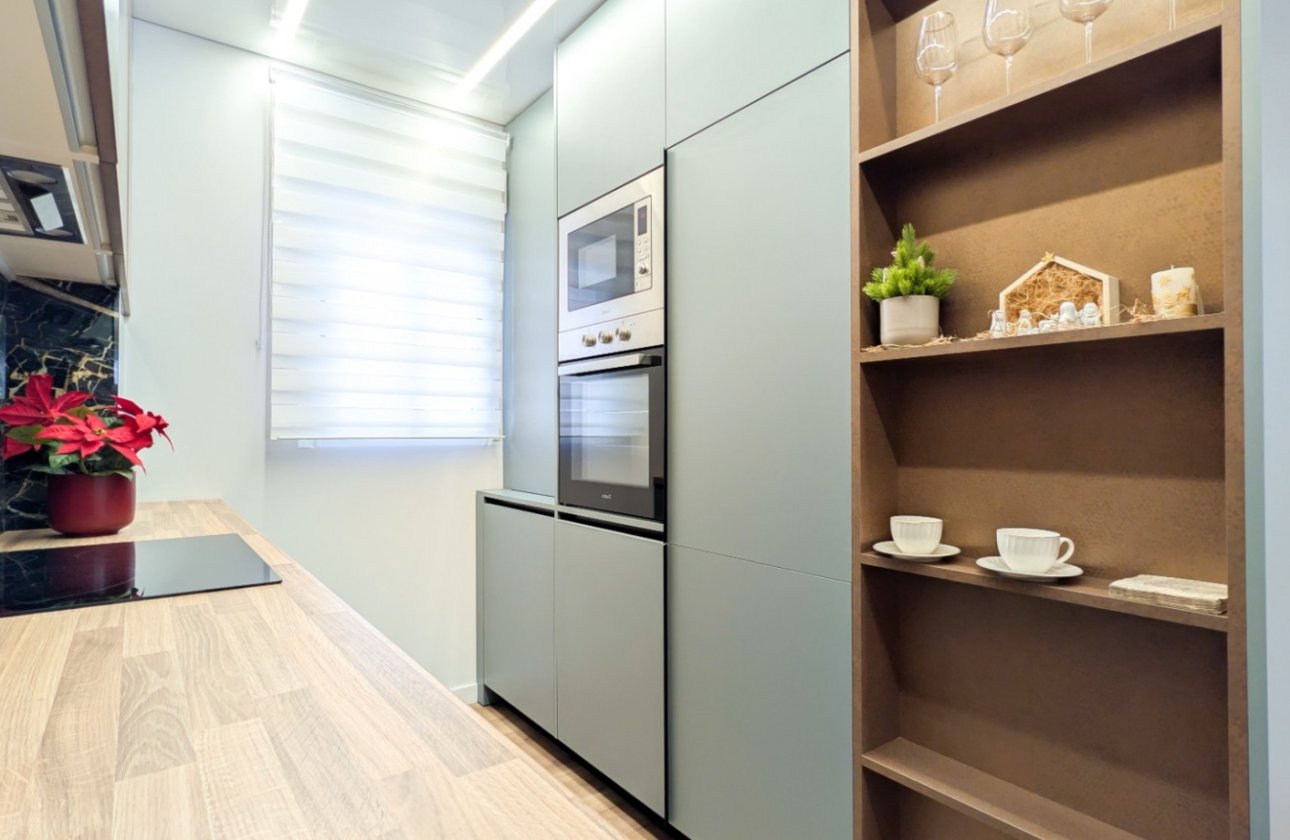 Resale - Apartment -
Torrevieja - Costa Blanca