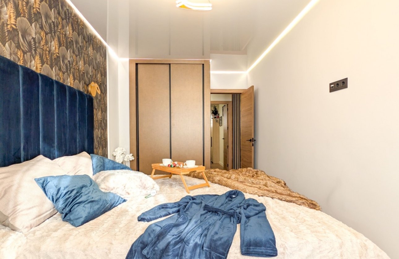 Resale - Apartment -
Torrevieja - Costa Blanca