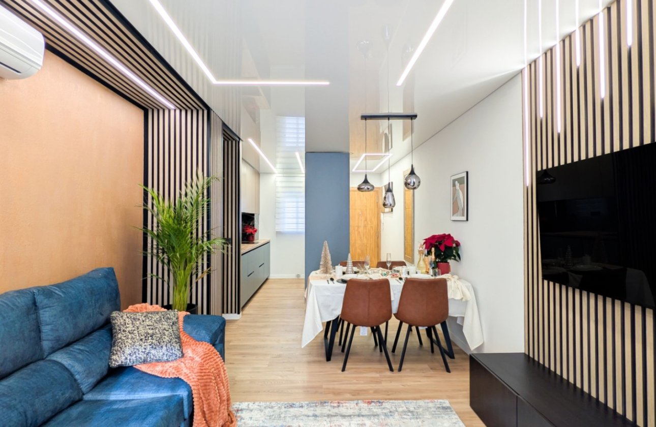 Resale - Apartment -
Torrevieja - Costa Blanca