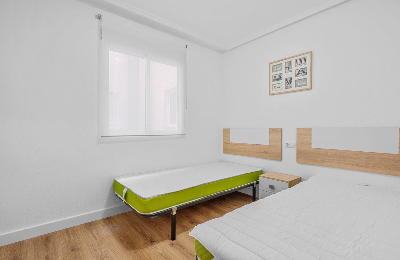 Resale - Apartment -
Torrevieja - Costa Blanca