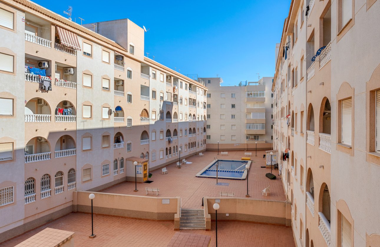 Resale - Apartment -
Torrevieja - Costa Blanca