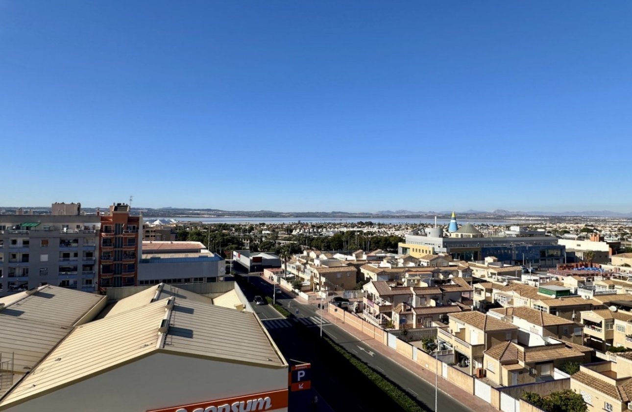 Resale - Apartment -
Torrevieja - Costa Blanca
