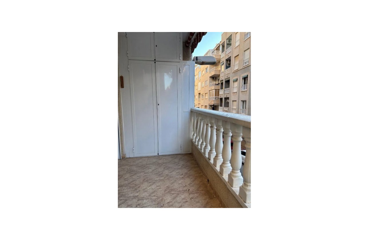 Resale - Apartment -
Torrevieja - Costa Blanca