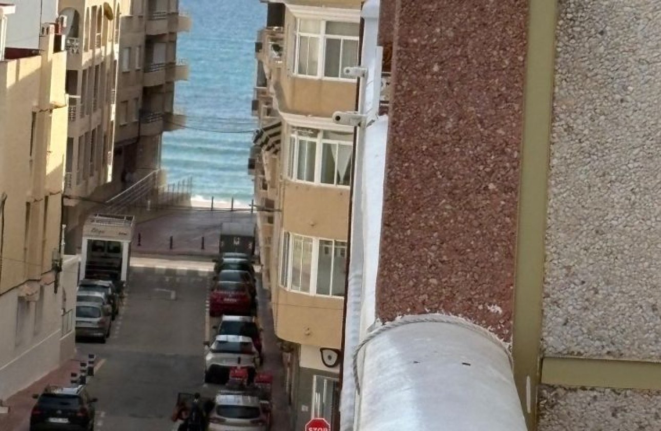 Resale - Apartment -
Torrevieja - Costa Blanca