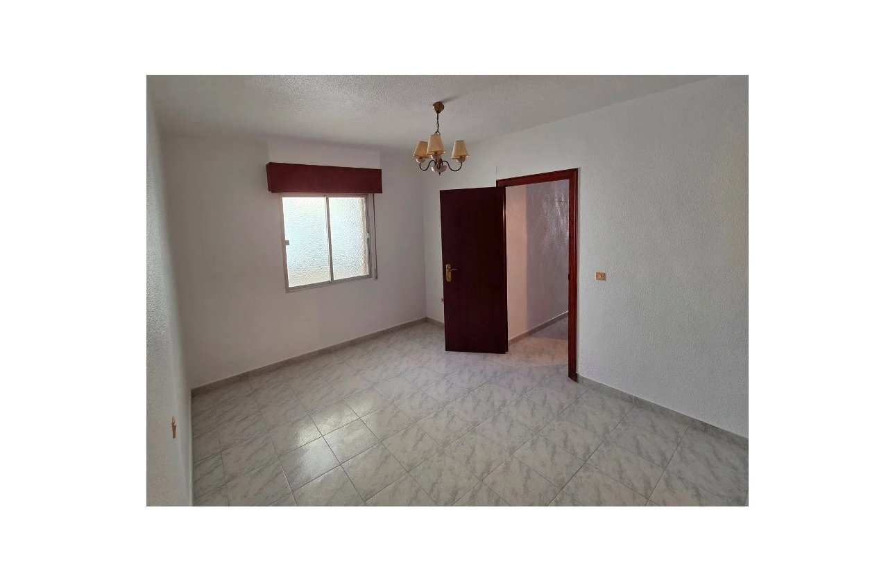 Resale - Apartment -
Torrevieja - Costa Blanca