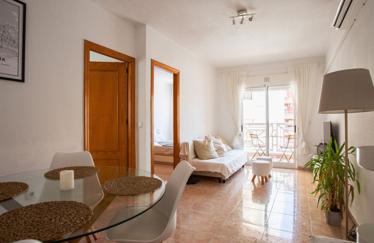Resale - Apartment -
Torrevieja - Costa Blanca