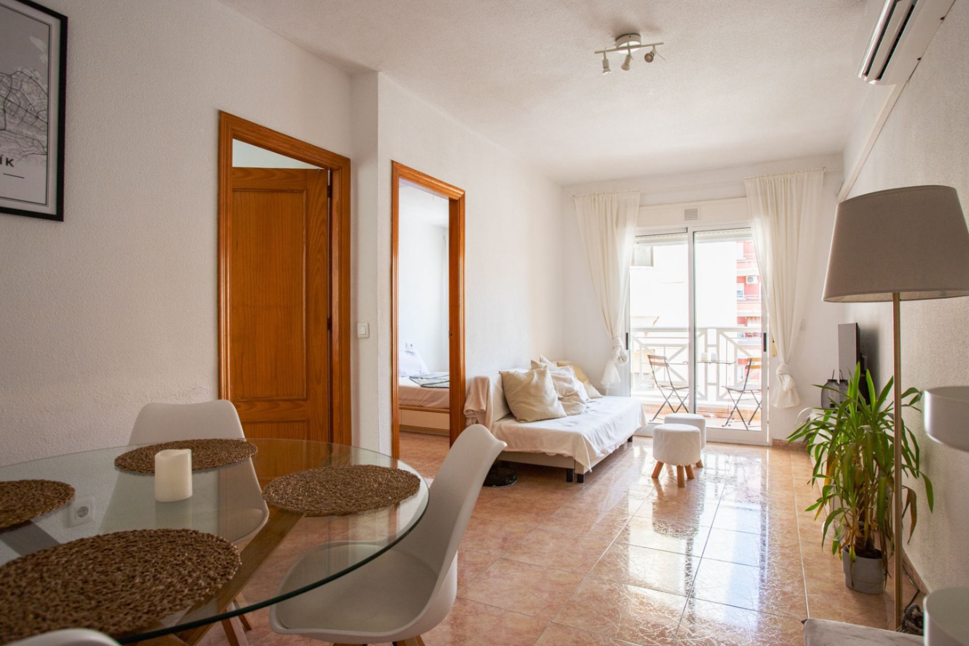 Resale - Apartment -
Torrevieja - Costa Blanca