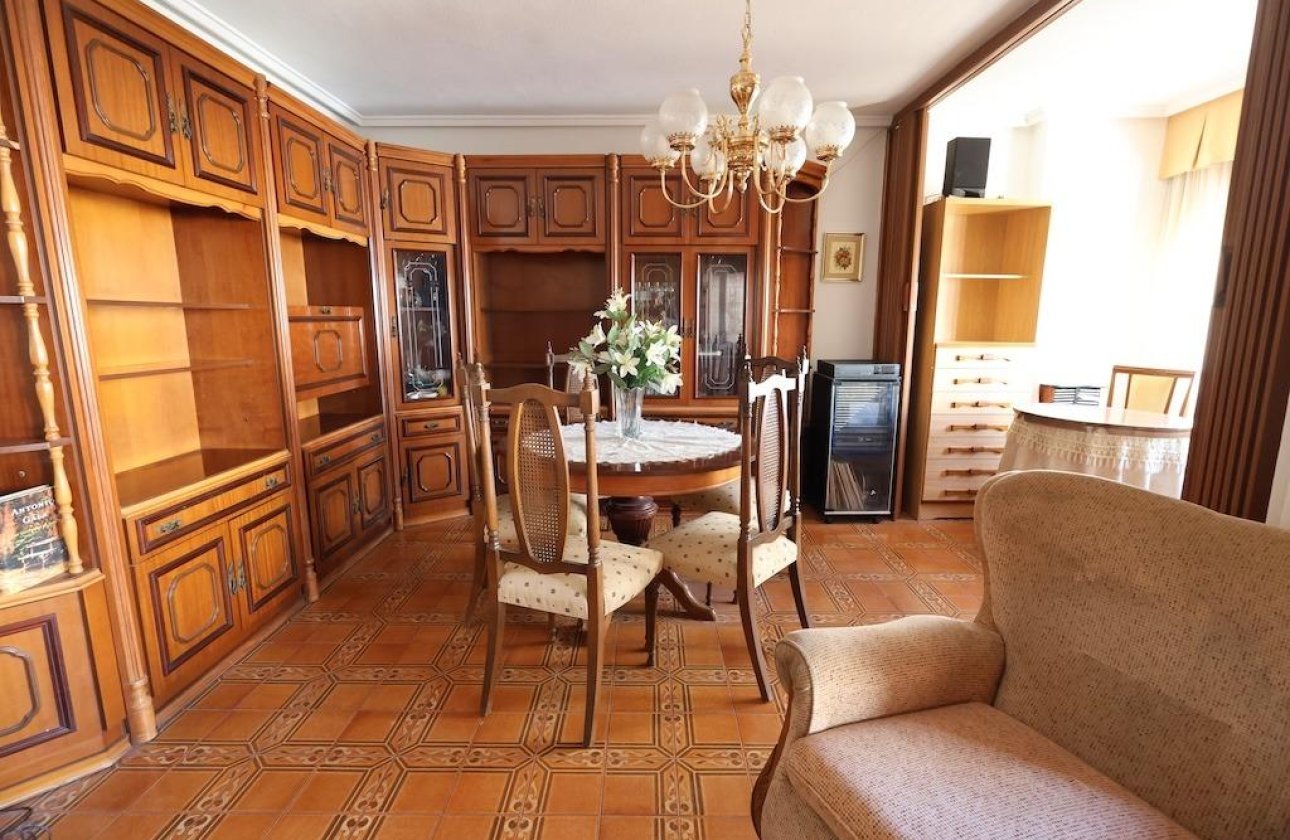 Resale - Apartment -
Torrevieja - Costa Blanca