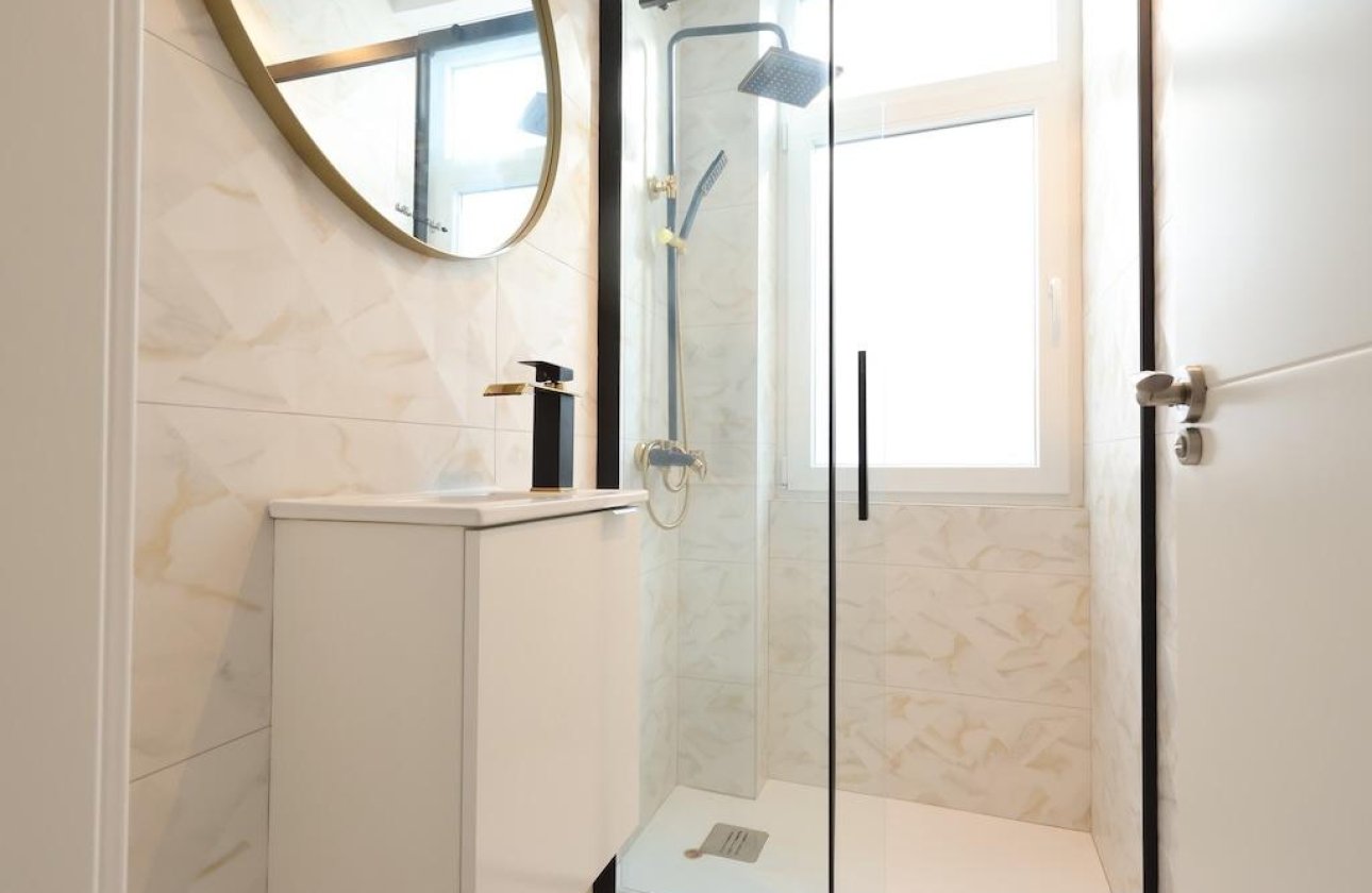 Resale - Apartment -
Torrevieja - Costa Blanca