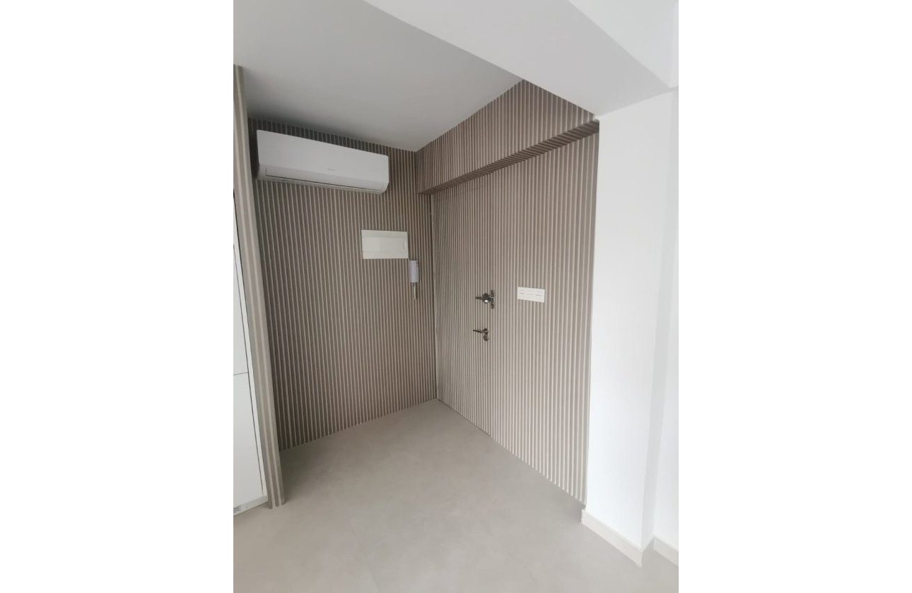 Resale - Apartment -
Torrevieja - Costa Blanca