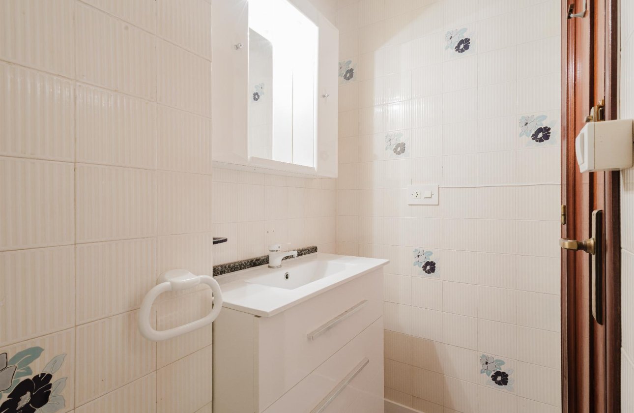 Resale - Apartment -
Torrevieja - Costa Blanca