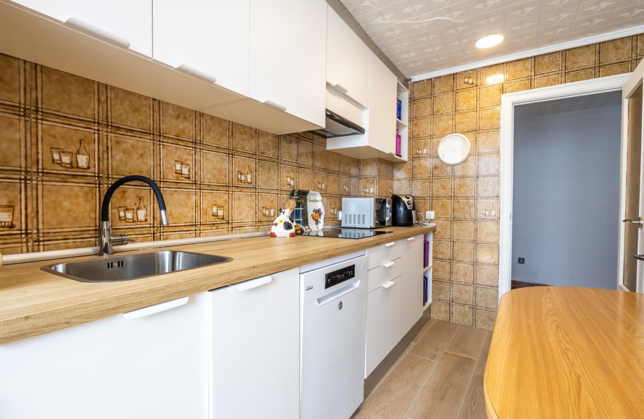 Resale - Apartment -
Torrevieja - Costa Blanca