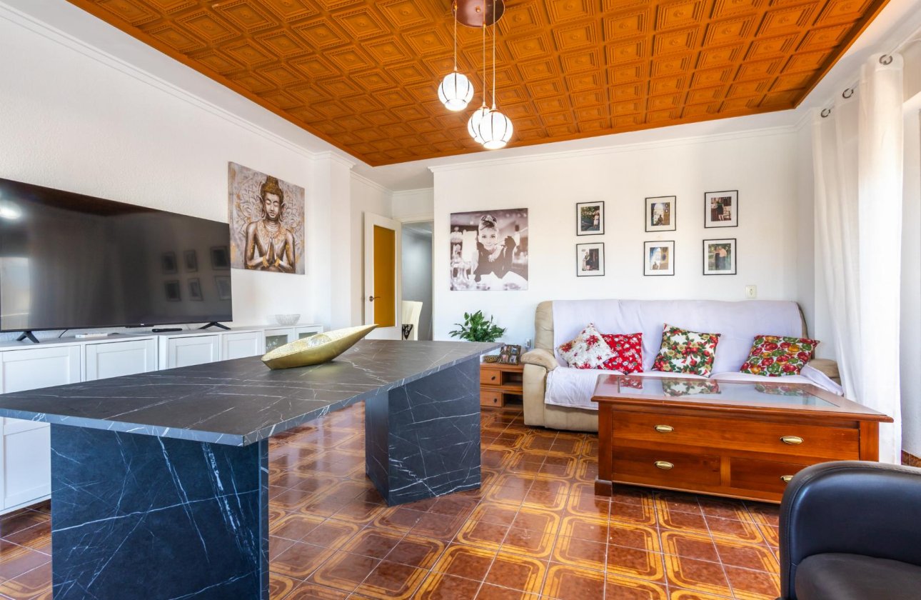 Resale - Apartment -
Torrevieja - Costa Blanca