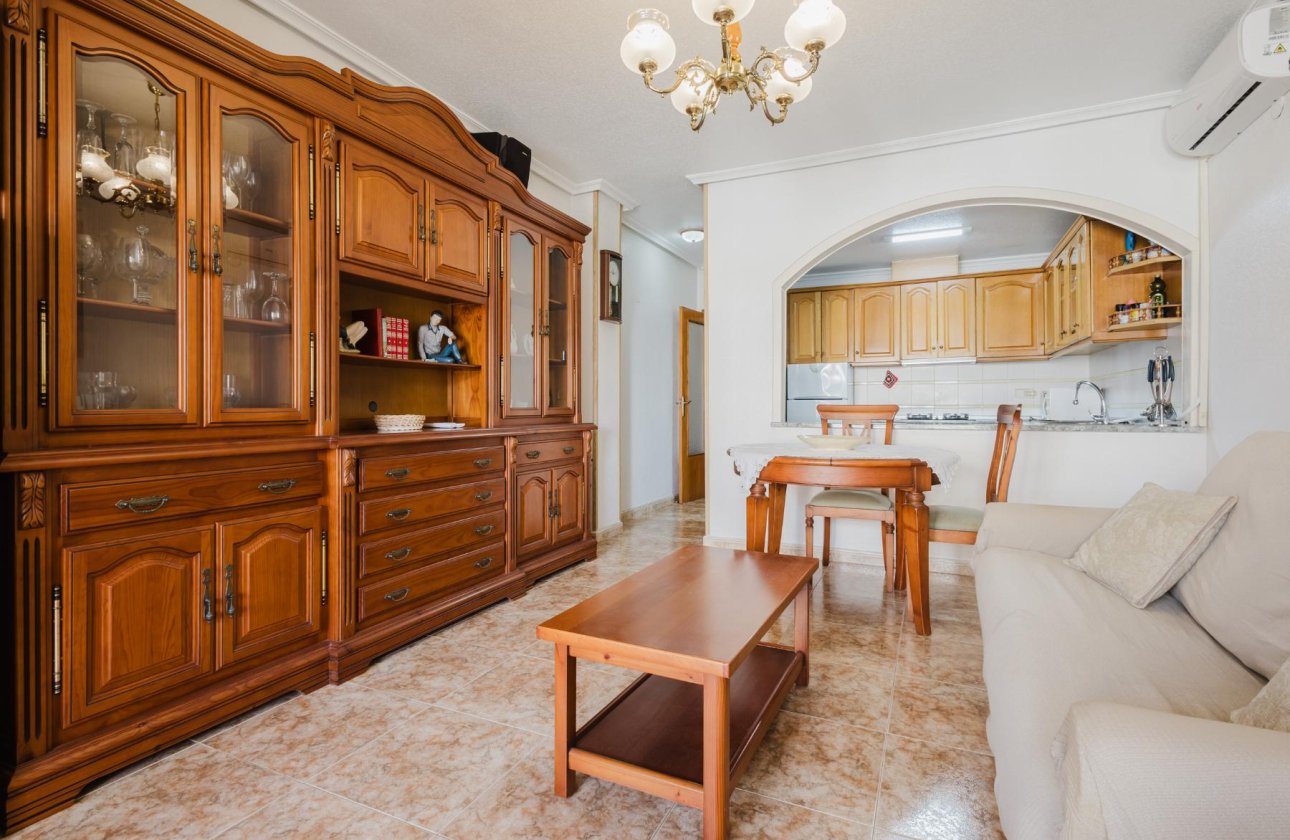 Resale - Apartment -
Torrevieja - Costa Blanca