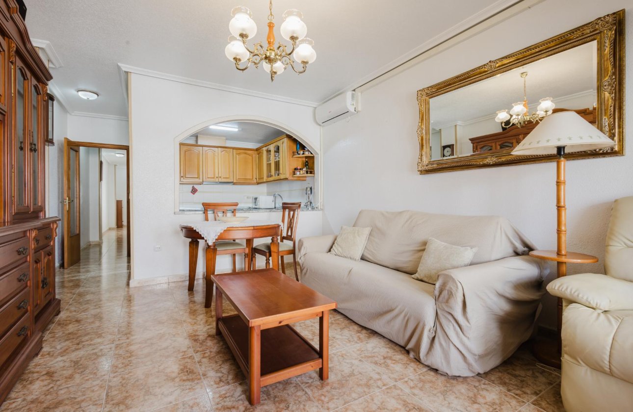 Resale - Apartment -
Torrevieja - Costa Blanca