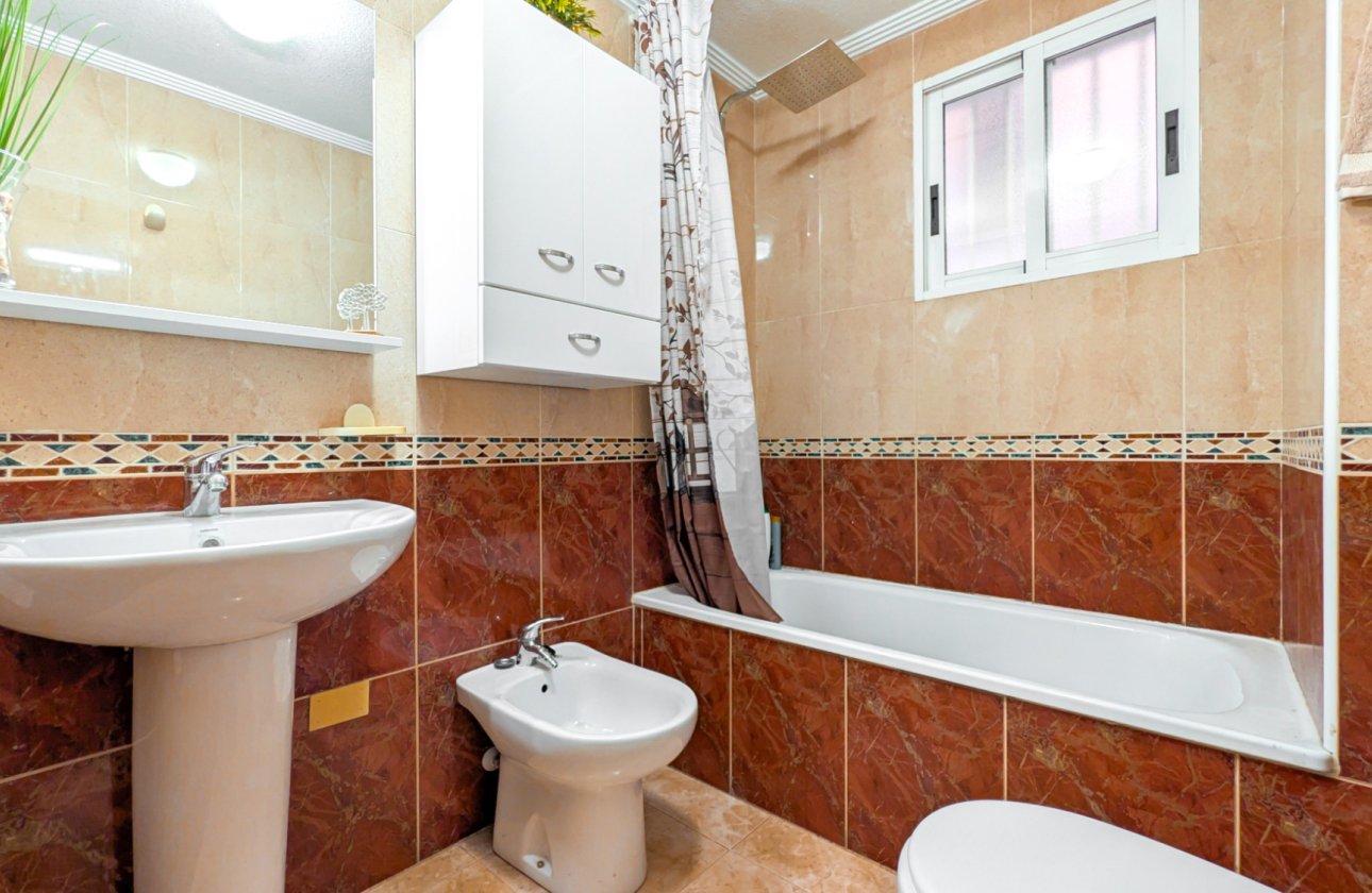Resale - Apartment -
Torrevieja - Costa Blanca