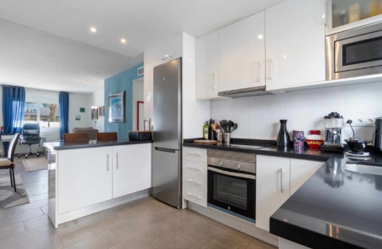 Resale - Apartment -
Torrevieja - Costa Blanca