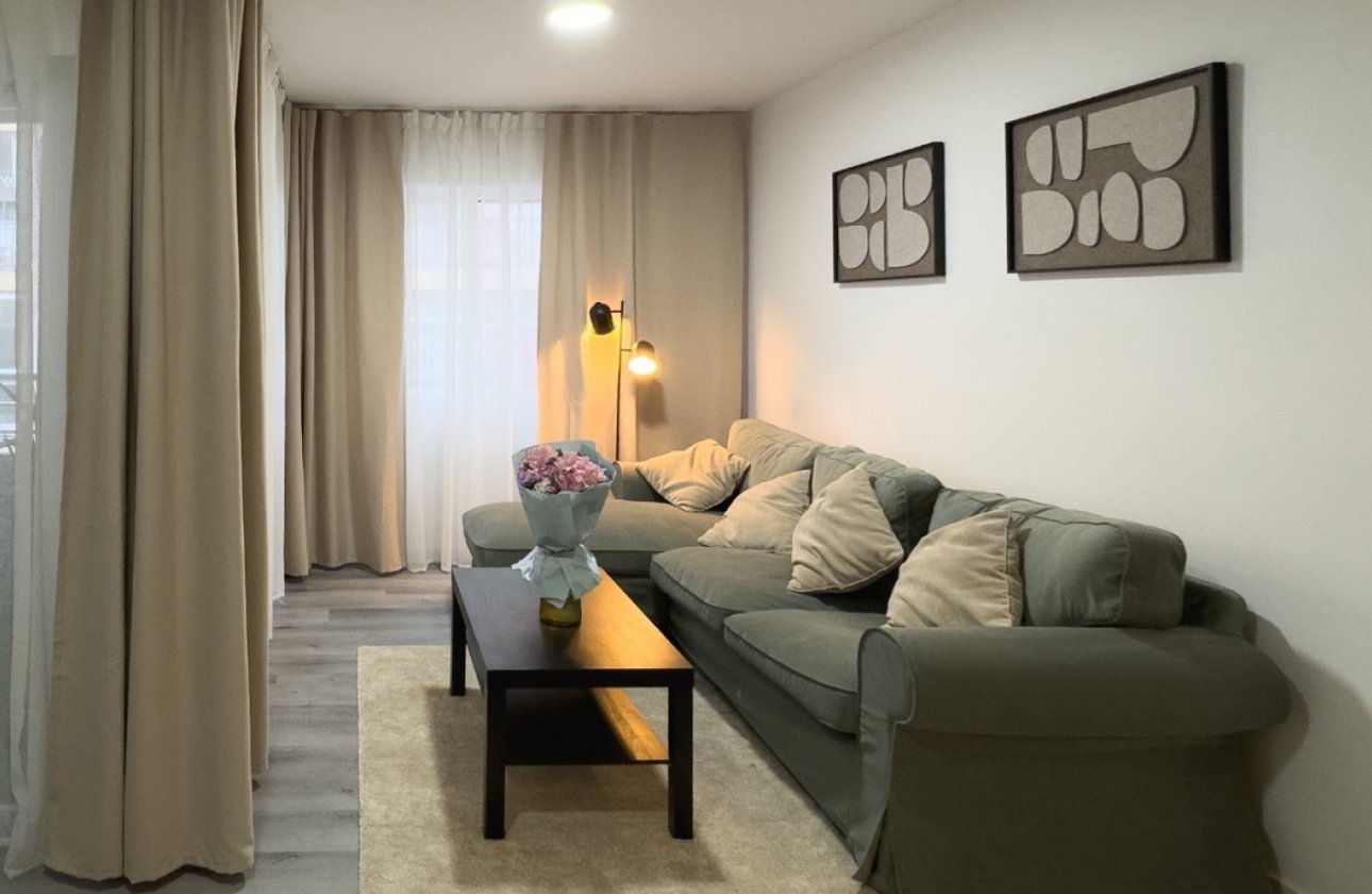 Resale - Apartment -
Torrevieja - Costa Blanca