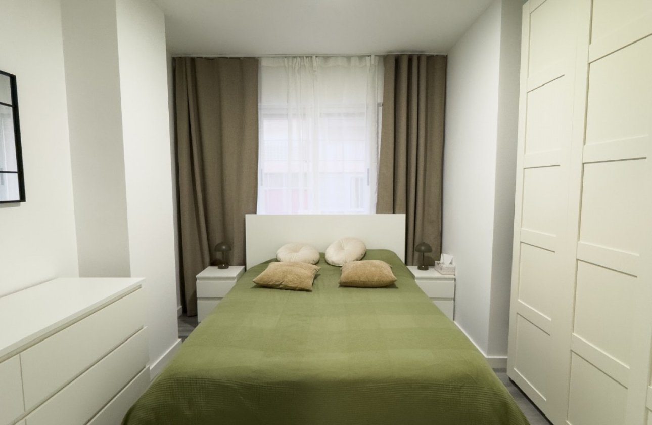 Resale - Apartment -
Torrevieja - Costa Blanca